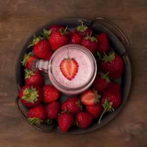 can dogs have strawberries